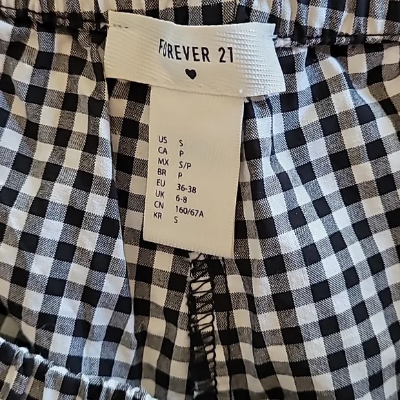 Intimate Set - Picture 2 of 2